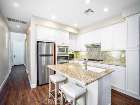 7 Honeydew , Irvine, CA