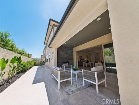 56 Chasma , Irvine, CA