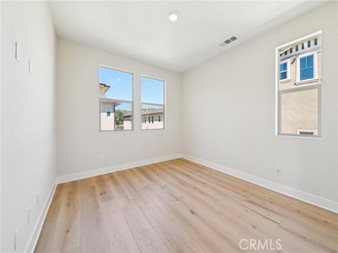 56 Chasma , Irvine, CA