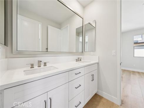 56 Chasma , Irvine, CA