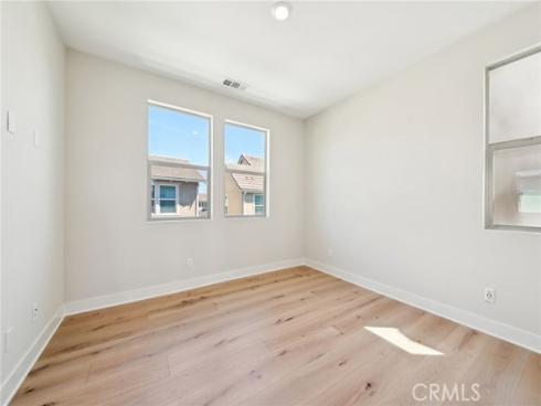 56 Chasma , Irvine, CA