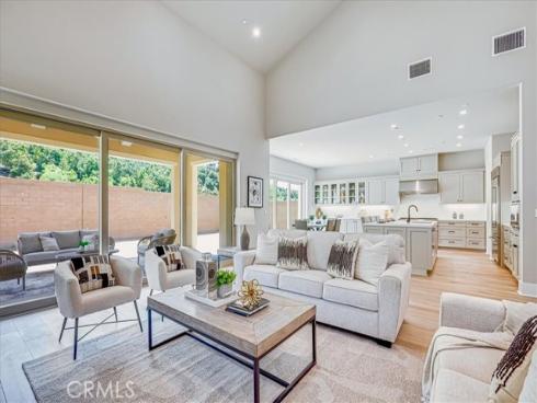 100  Bozeman  , Irvine, CA