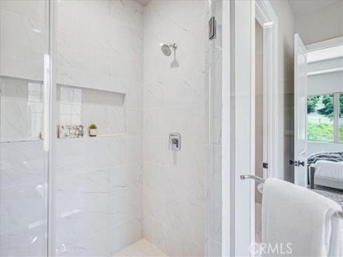 100  Bozeman  , Irvine, CA