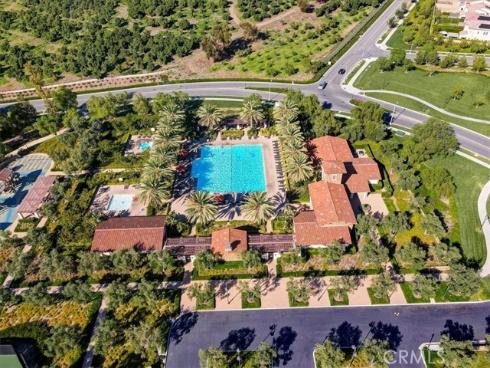 100  Bozeman  , Irvine, CA