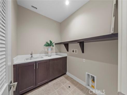 124 Trumpet Flower , Irvine, CA