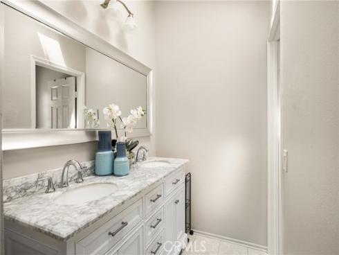 9 New Mdws , Irvine, CA