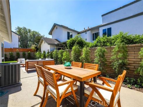 25 Almond Tree Lane, Irvine, CA