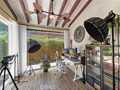 21 Fanpalm , Irvine, CA