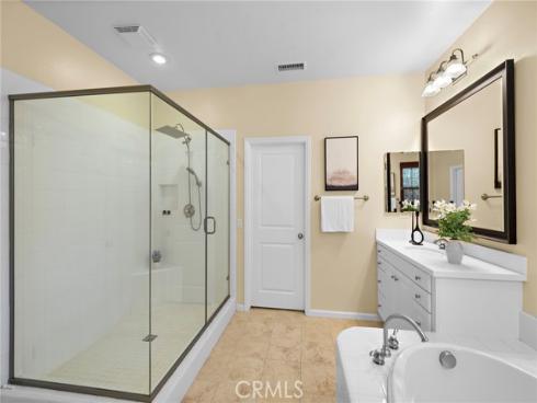 21 Fanpalm , Irvine, CA