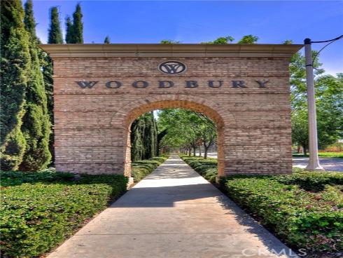 21 Fanpalm , Irvine, CA