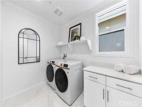 241 Abacus , Irvine, CA