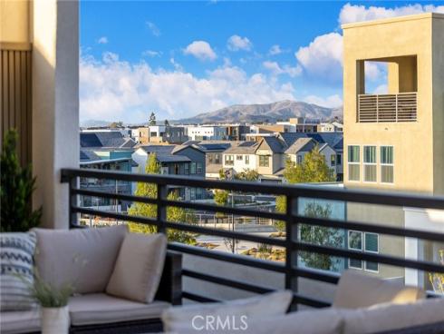 241 Abacus , Irvine, CA