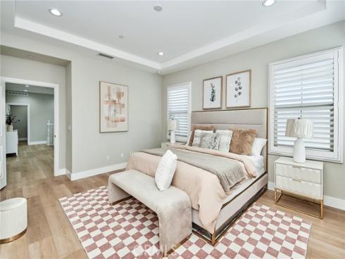 223  Gaspar  , Irvine, CA