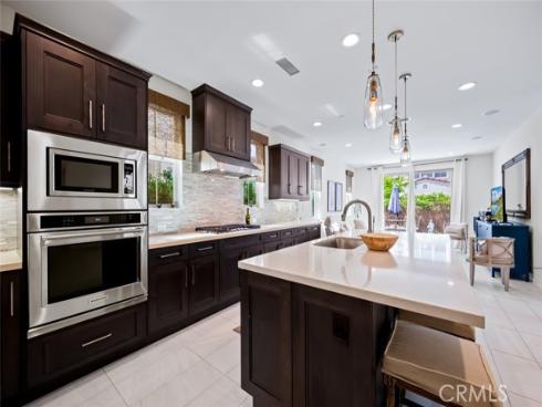 126  Brambles  , Irvine, CA