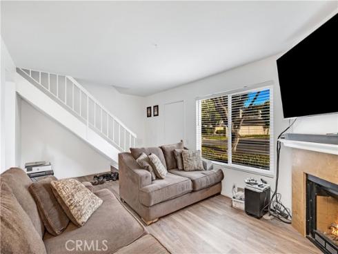 101 Briarwood 3 , Irvine, CA