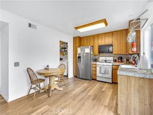 101 Briarwood 3 , Irvine, CA