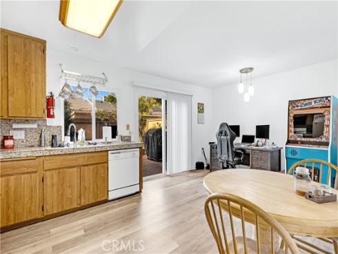 101 Briarwood 3 , Irvine, CA