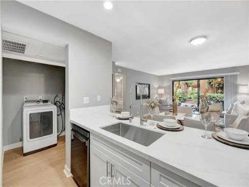 224 Tangelo 372 , Irvine, CA