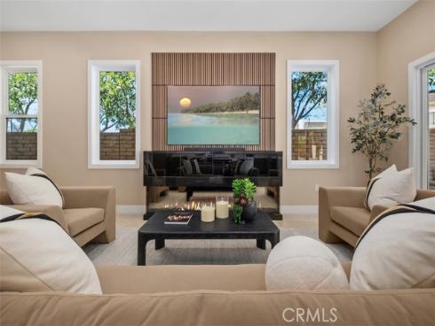 64 Mann Street, Irvine, CA