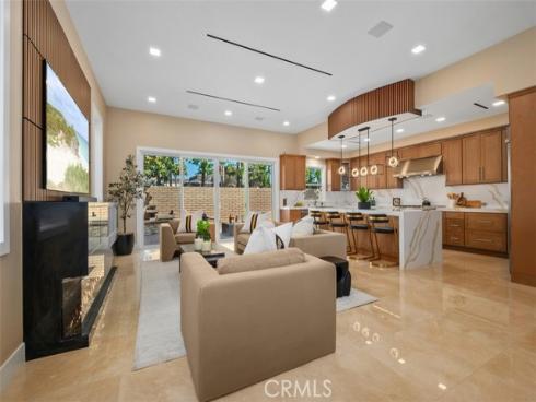 64 Mann Street, Irvine, CA