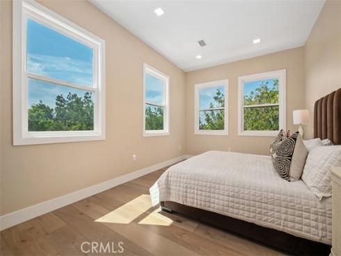 64 Mann Street, Irvine, CA