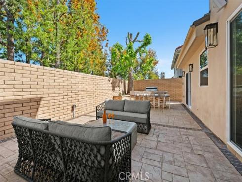 64 Mann Street, Irvine, CA