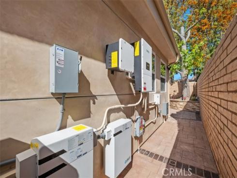 64 Mann Street, Irvine, CA