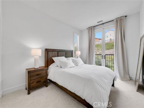 107 Plum Lily , Irvine, CA