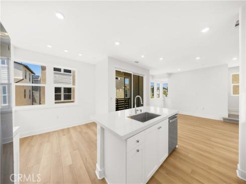 470 Lobata , Irvine, CA