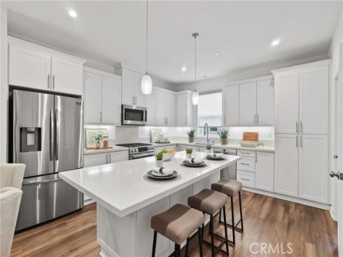 2206 Synergy , Irvine, CA