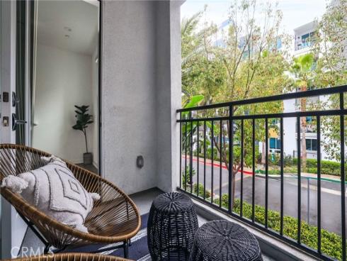 2206 Synergy , Irvine, CA