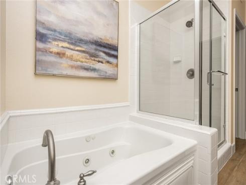 61 Wonderland , Irvine, CA