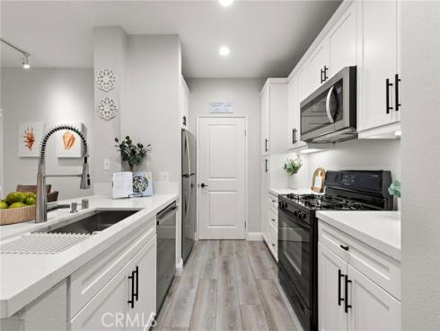 2224 Scholarship , Irvine, CA