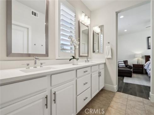 132 Interval , Irvine, CA