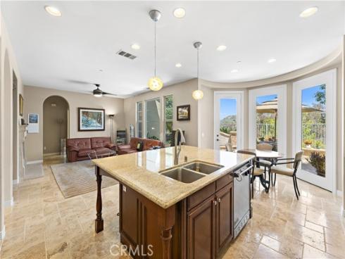 27 Milrose , Irvine, CA