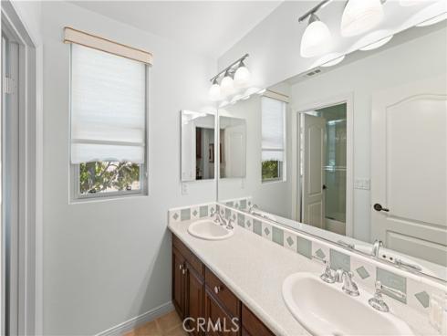 27 Milrose , Irvine, CA