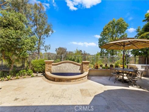 27 Milrose , Irvine, CA