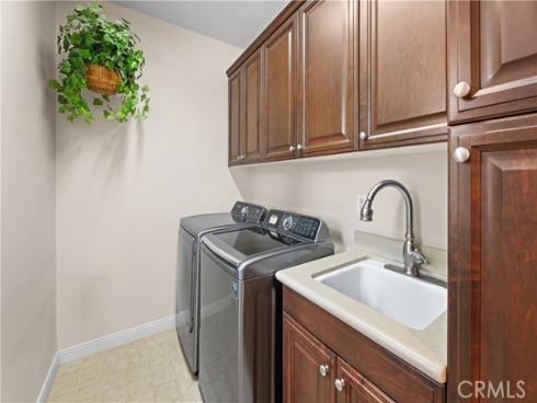 27 Milrose , Irvine, CA