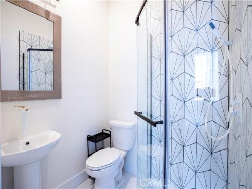 188 Merit , Irvine, CA