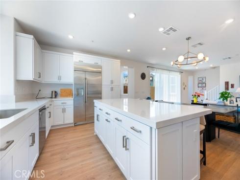 188 Merit , Irvine, CA