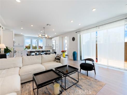 188 Merit , Irvine, CA