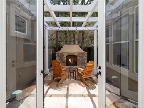 10 Spring , Irvine, CA