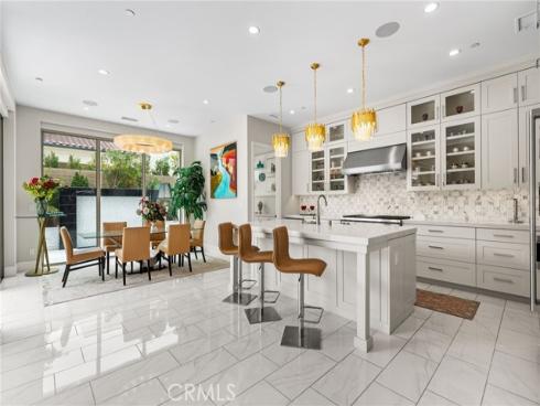 244  Coal Mine  , Irvine, CA