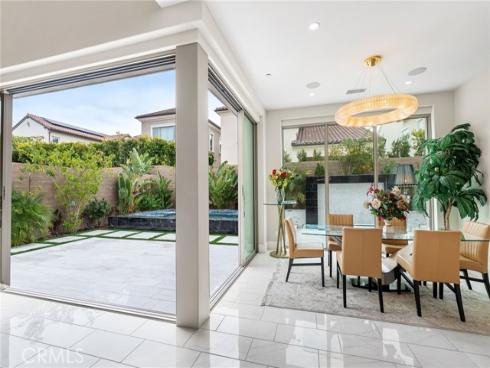 244  Coal Mine  , Irvine, CA