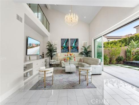 244  Coal Mine  , Irvine, CA