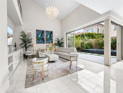 244  Coal Mine  , Irvine, CA