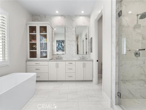 244  Coal Mine  , Irvine, CA