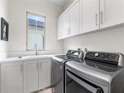 244  Coal Mine  , Irvine, CA