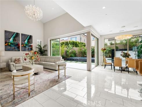 244  Coal Mine  , Irvine, CA