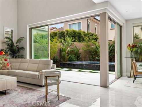 244  Coal Mine  , Irvine, CA